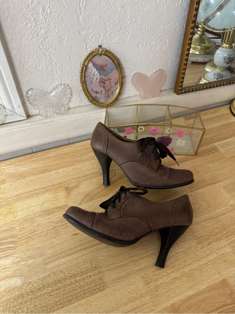 2000’s Tribeca Brown Leather Oxford Heels Size 8 Lace-Up Y2K Academia Indie